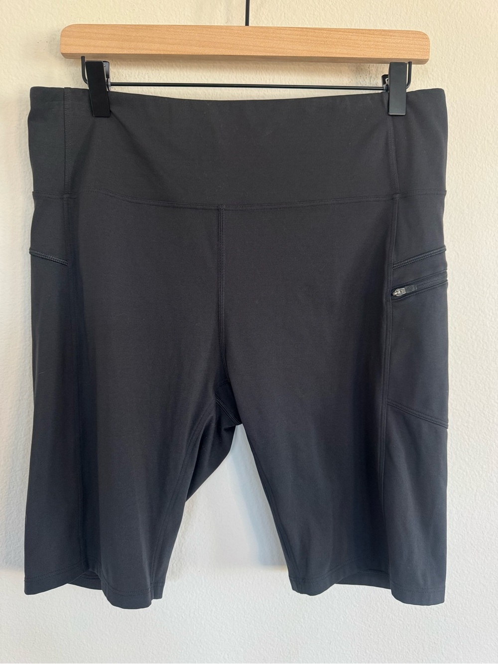 Stio Black Bike Shorts XL High Rise Zip Pocket Trail Cycling Athletic Gorpcore